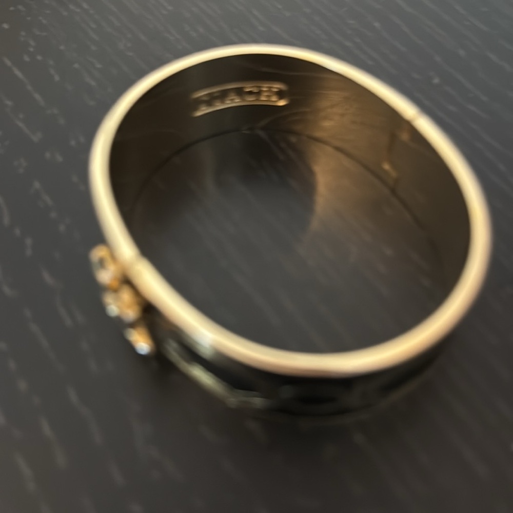 Rare coach bracelet black and Gold - Picture 3 of 4
